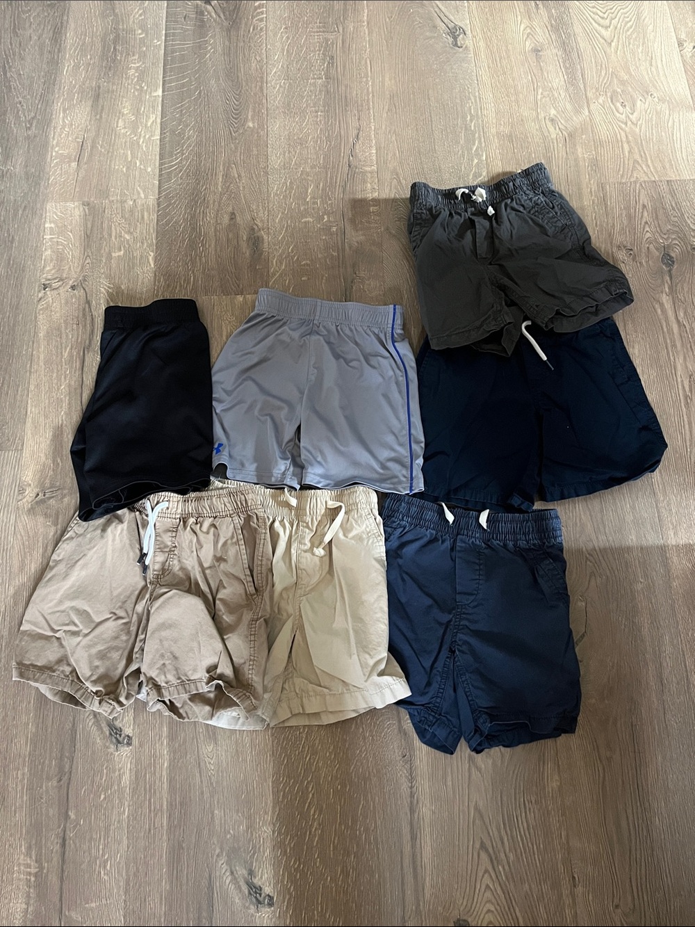 Boys shorts 6/7 good shape